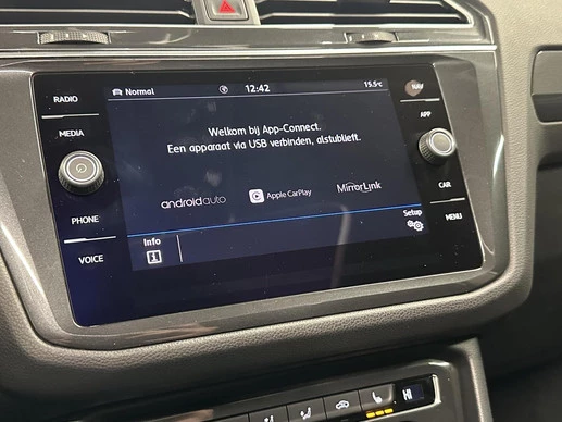 Volkswagen Tiguan - Afbeelding 25 van 30