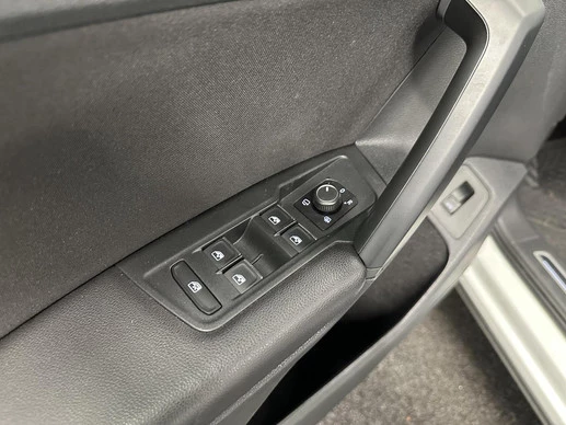 Volkswagen Tiguan - Afbeelding 18 van 30