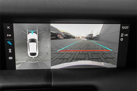 Porsche Taycan - Afbeelding 25 van 30