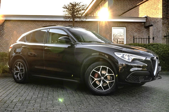 Alfa Romeo Stelvio - Afbeelding 1 van 30