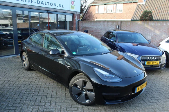 Tesla Model 3 - Afbeelding 1 van 13