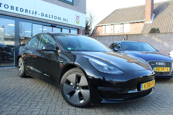 Tesla Model 3 - Afbeelding 5 van 13