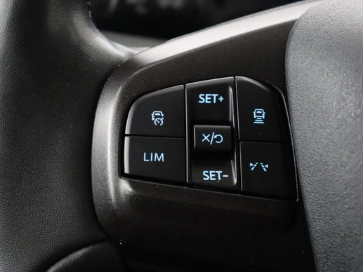 Ford Mustang Mach-E - Afbeelding 17 van 30