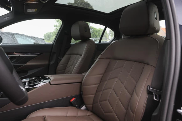 BMW i5 - Afbeelding 13 van 30