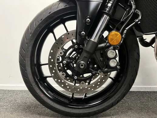 Yamaha MT 09 - Afbeelding 16 van 22