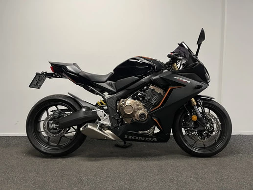 Honda CBR 650 - Afbeelding 1 van 23