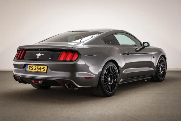 Ford Mustang - Afbeelding 2 van 30