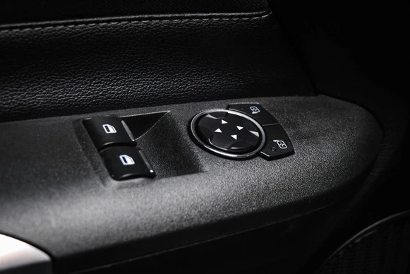 Ford Mustang - Afbeelding 26 van 30