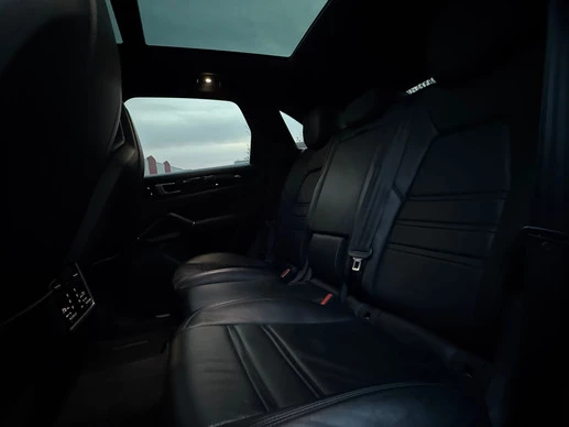 Porsche Cayenne - Afbeelding 25 van 30