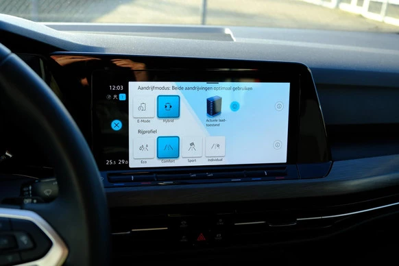 Volkswagen Golf - Afbeelding 23 van 30