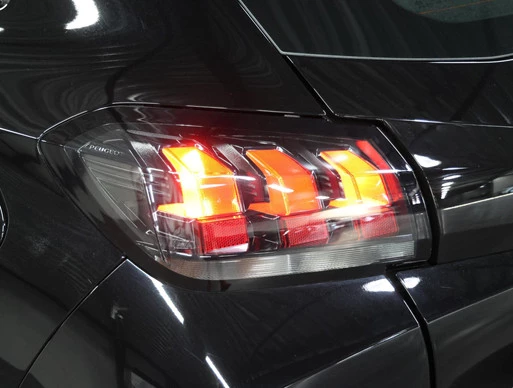 Peugeot e-208 - Afbeelding 17 van 30