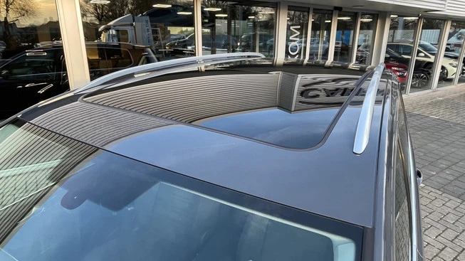 Volkswagen Touran - Afbeelding 11 van 30