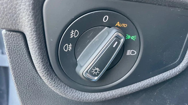 Volkswagen Touran - Afbeelding 19 van 30