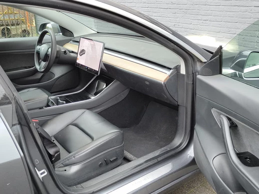 Tesla Model 3 - Afbeelding 9 van 21