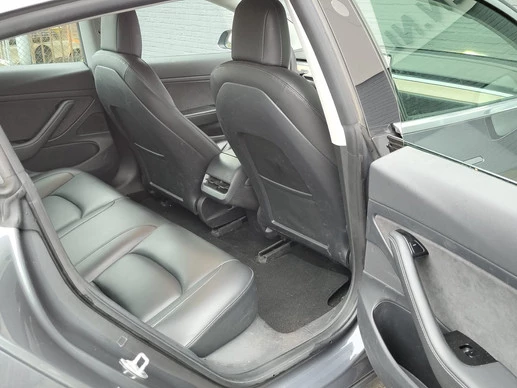 Tesla Model 3 - Afbeelding 11 van 21