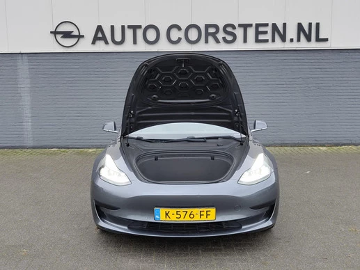 Tesla Model 3 - Afbeelding 16 van 21