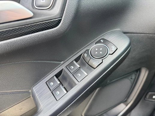 Ford Kuga - Afbeelding 17 van 30