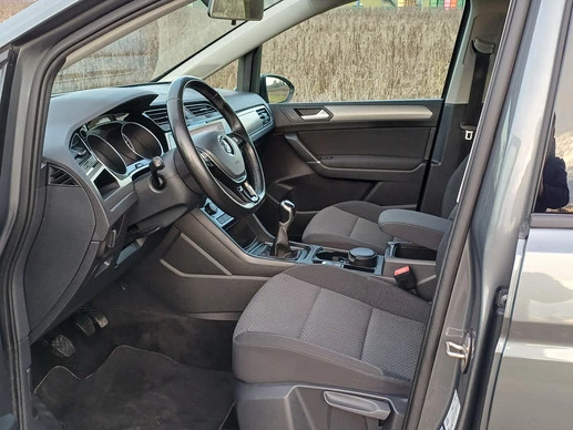 Volkswagen Touran - Afbeelding 22 van 30