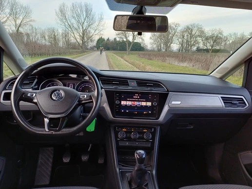 Volkswagen Touran - Afbeelding 28 van 30