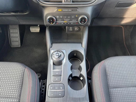 Ford Kuga - Afbeelding 8 van 30