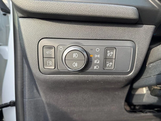 Ford Kuga - Afbeelding 26 van 30