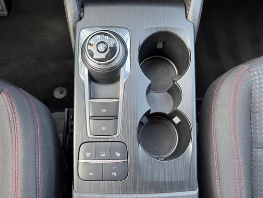 Ford Kuga - Afbeelding 29 van 30