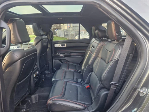 Ford Explorer - Afbeelding 8 van 30