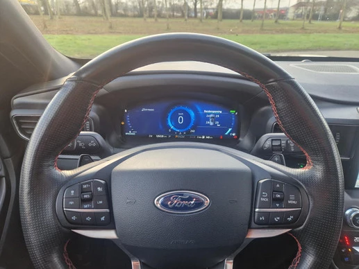 Ford Explorer - Afbeelding 17 van 30