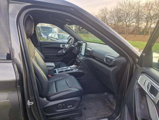 Ford Explorer - Afbeelding 18 van 30