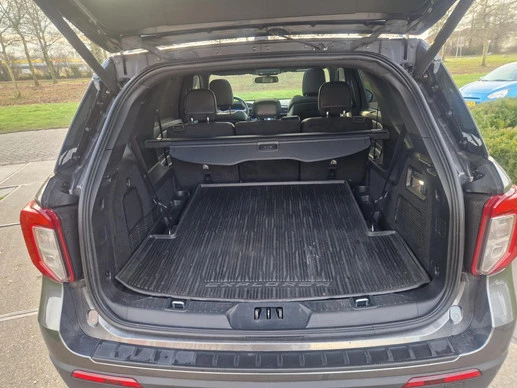 Ford Explorer - Afbeelding 25 van 30