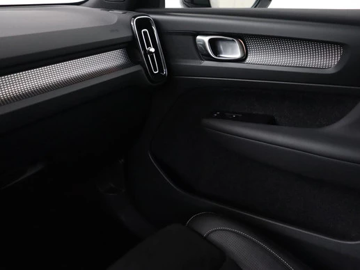 Volvo XC40 - Afbeelding 25 van 30