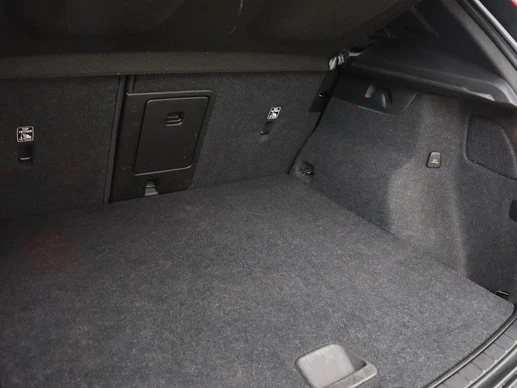 Volvo XC40 - Afbeelding 28 van 30