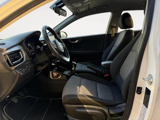 Kia Stonic - Afbeelding 12 van 24