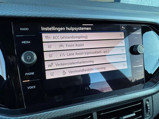 Volkswagen T-Cross - Afbeelding 12 van 17