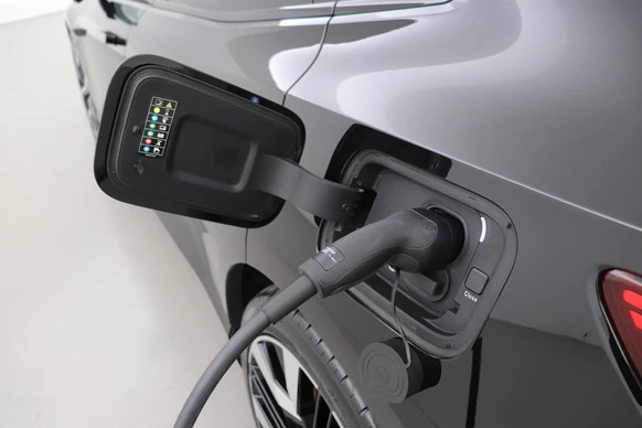 Polestar 4 - Afbeelding 17 van 30