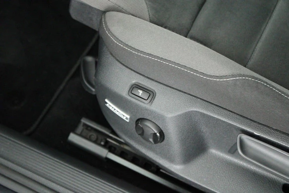 Volkswagen Golf - Afbeelding 6 van 30