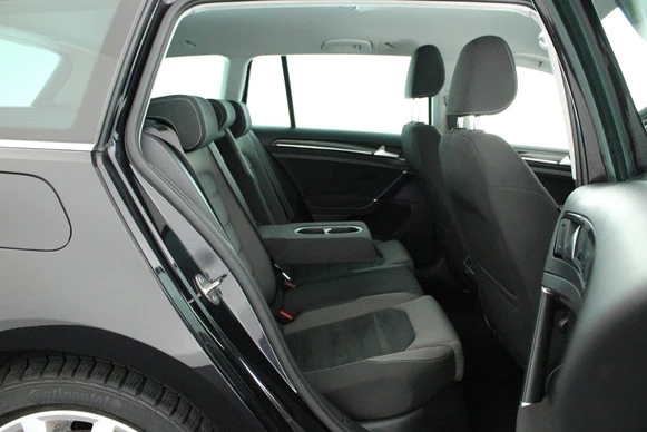Volkswagen Golf - Afbeelding 12 van 30