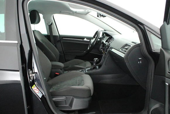 Volkswagen Golf - Afbeelding 13 van 30