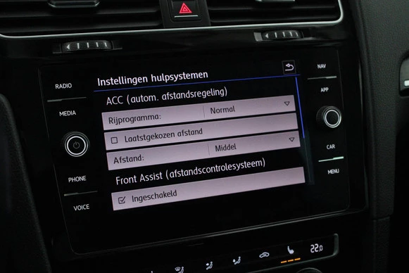 Volkswagen Golf - Afbeelding 24 van 30