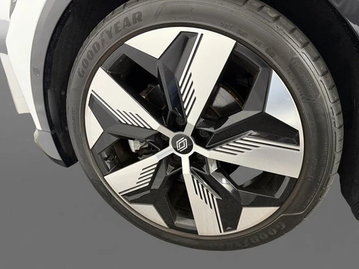 Renault Megane E-Tech - Afbeelding 15 van 21