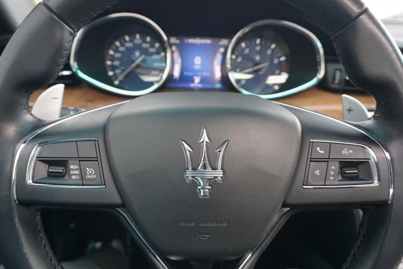 Maserati Quattroporte - Afbeelding 28 van 30