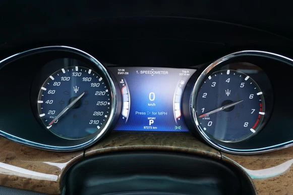 Maserati Quattroporte - Afbeelding 24 van 30