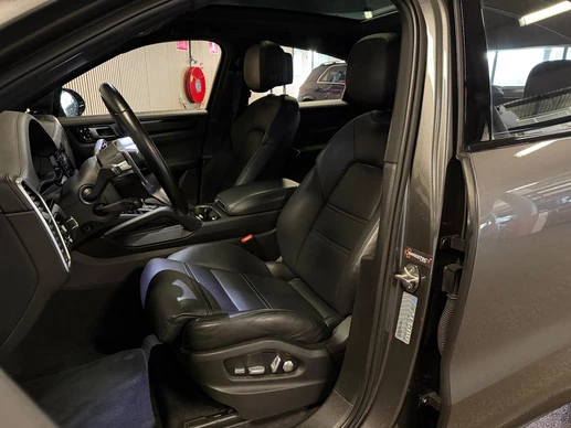 Porsche Cayenne - Afbeelding 11 van 30