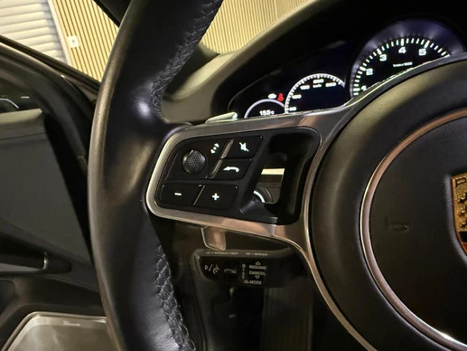 Porsche Cayenne - Afbeelding 20 van 30