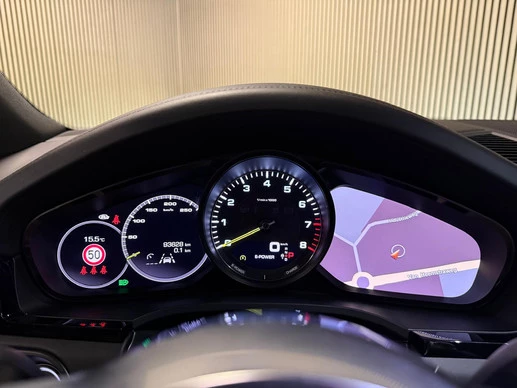 Porsche Cayenne - Afbeelding 24 van 30