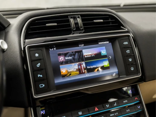 Jaguar XE - Afbeelding 8 van 30