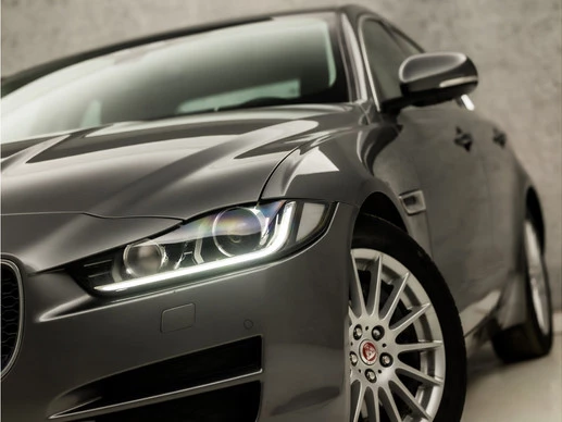 Jaguar XE - Afbeelding 13 van 30