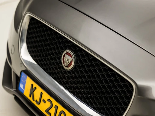Jaguar XE - Afbeelding 29 van 30