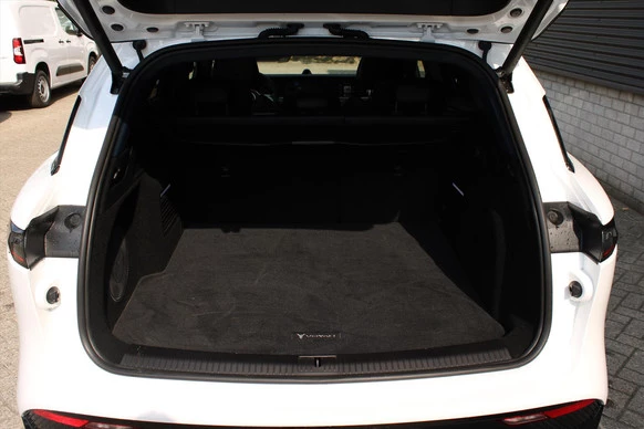 Voyah Free - Afbeelding 13 van 30