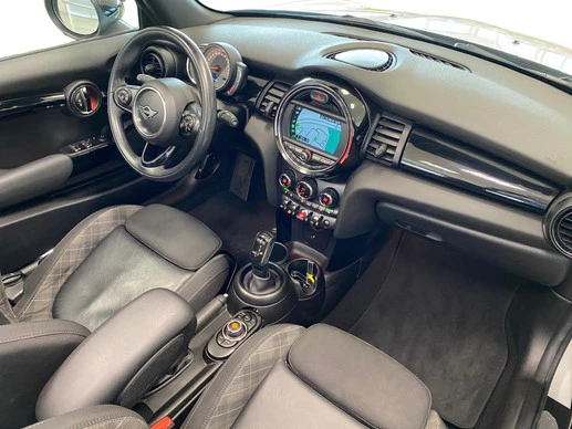 MINI Cooper Cabrio - Afbeelding 14 van 30